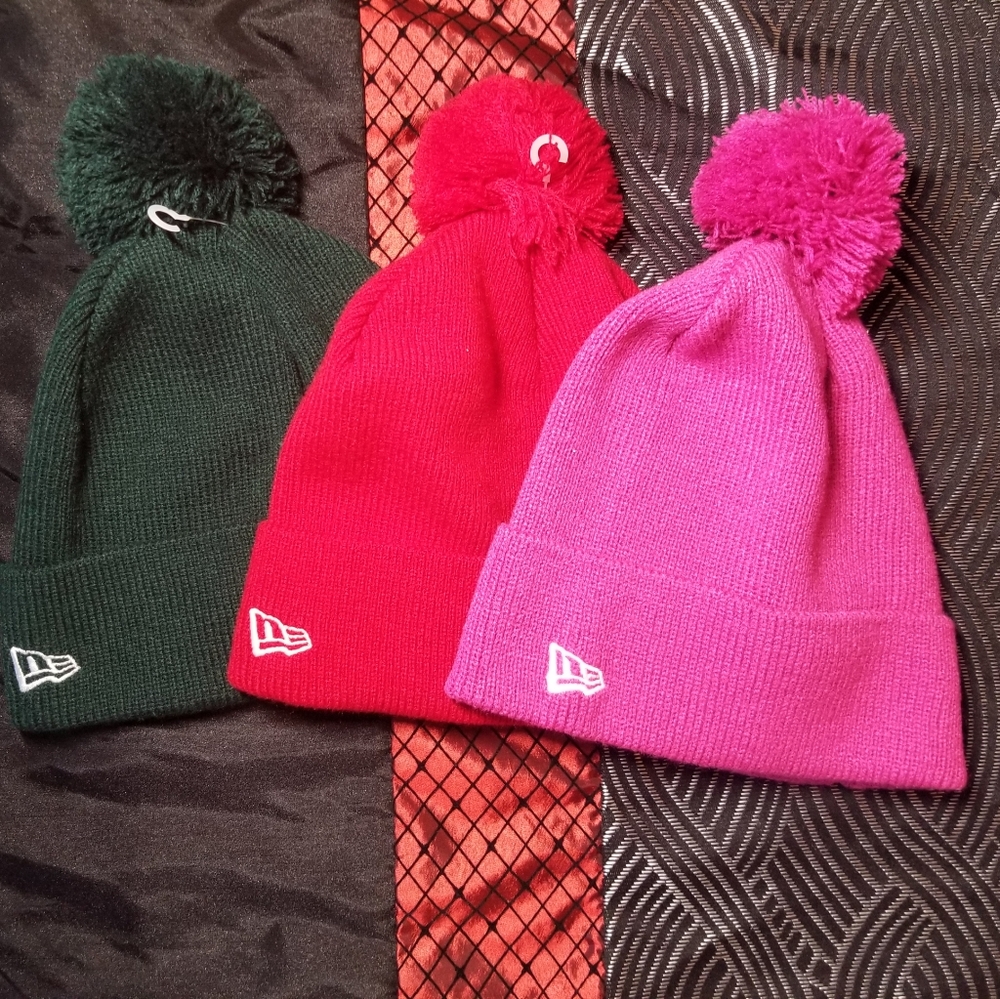 New Era Forest green, Red, and pink winter hat cap